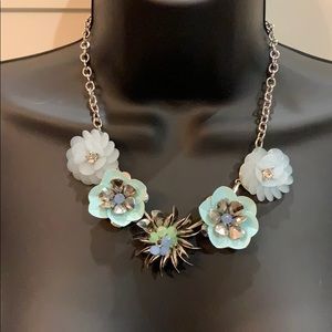 Floral necklace